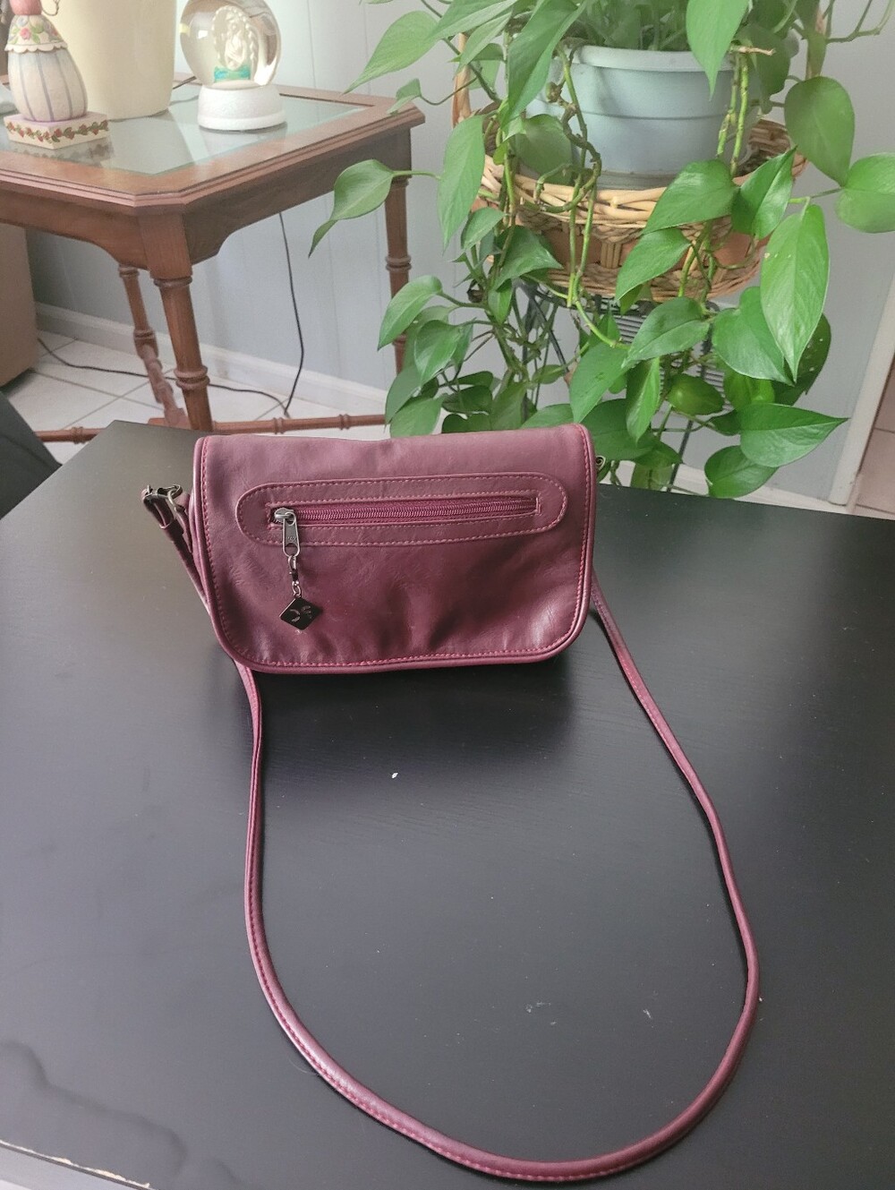 Pacific Connections Women's Burgundy Clutch/Crossbody Bag